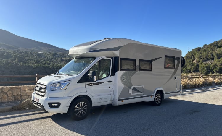 4p Chausson semi-integrated uit 2020