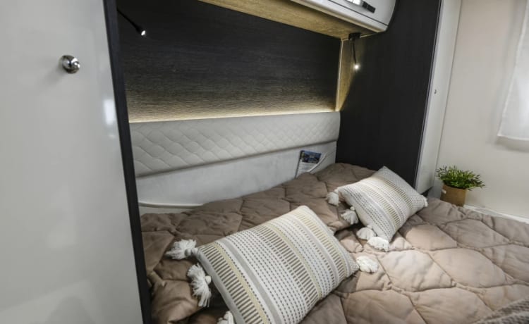 Love2roam Comfort – 2-4 berth, free WiFi & insurance 