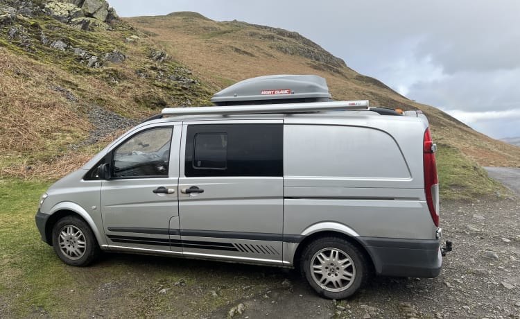 Vito  – Mercedes-Benz Campervan mit 2 Schlafplätzen, Baujahr 2011