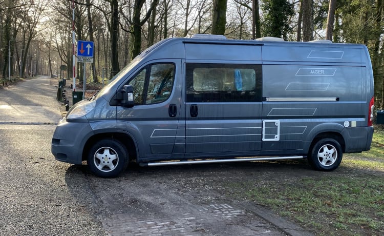 2p Citroën bus uit 2009