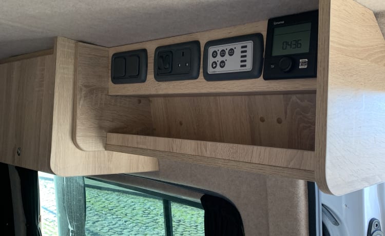 VW Crafter – Wander Frau