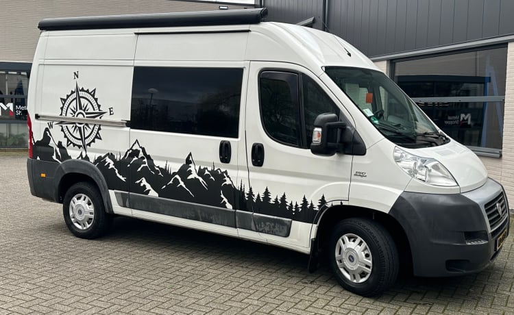 Ger’s buscamper  – Fiat Ducato L2H2 buscamper OFF GRID 