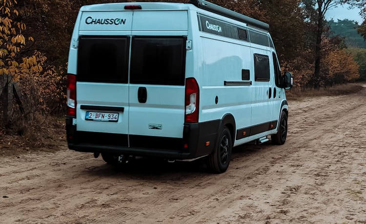 Hectorhetbusje – 2p Chausson Bus Camper ab 2021