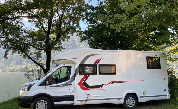 Camper Bobby – Luxe op wielen - Challenger 4P VOLLEDIG UITGERUST ! Klaar voor vertrek !