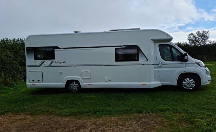 Cornish – Luxe 6 Berth BAILEY Autograph 796 Camper - All Inclusive*