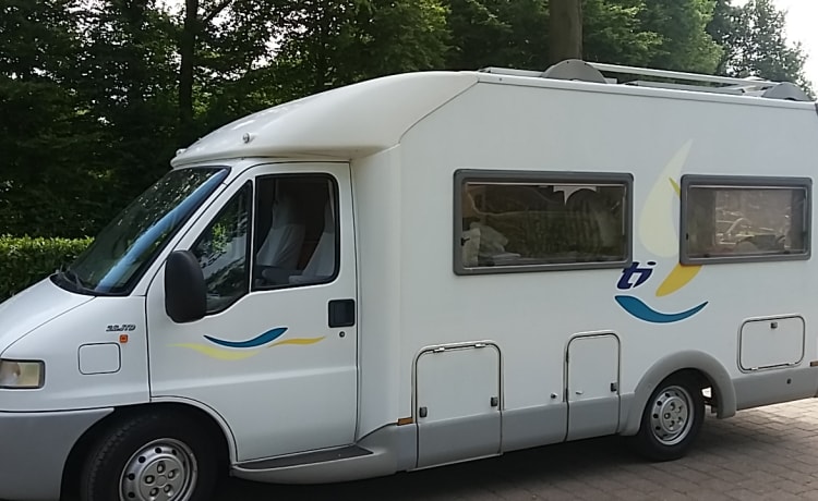 Mooie knusse camper