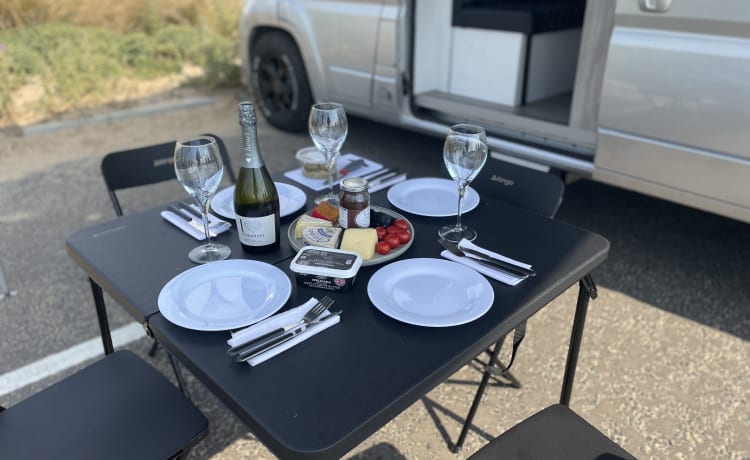 ebikemotorhome – Camping-car Fiat 2-3 couchettes prise en charge à 11h00 retour à 15h00