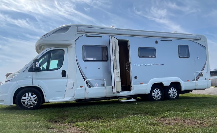 Big Bertha  – 4 berth Swift integrated from 2012