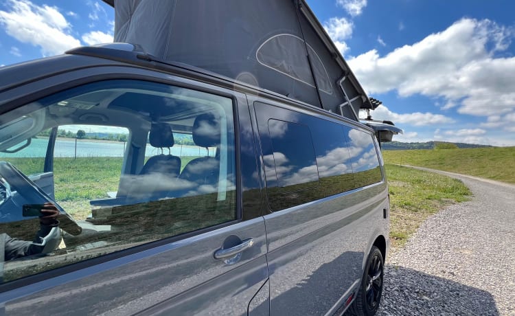 Luci – Moderner VW T6.1 California Beach mit Allrad