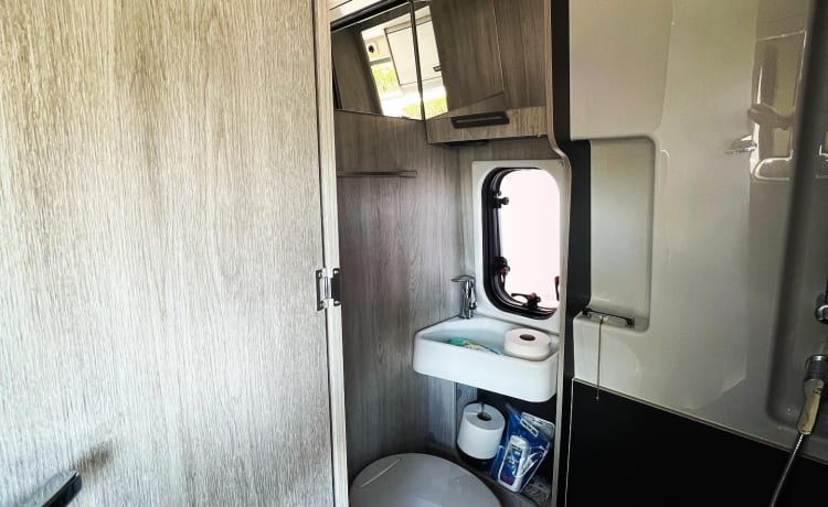 Loft On Wheels 3.0 – Roller team camper bus full option 4 persons