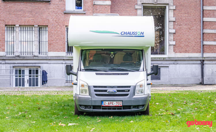  Chausson Flash 03 – Comfortabele Familiecamper met stapelbedden