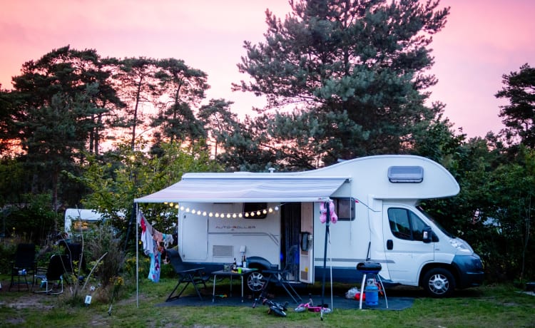 Camping-car familial spacieux et confortable (2013)