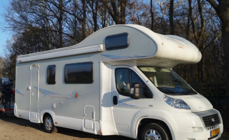 Adventurous family camper with a trailer as an extra option