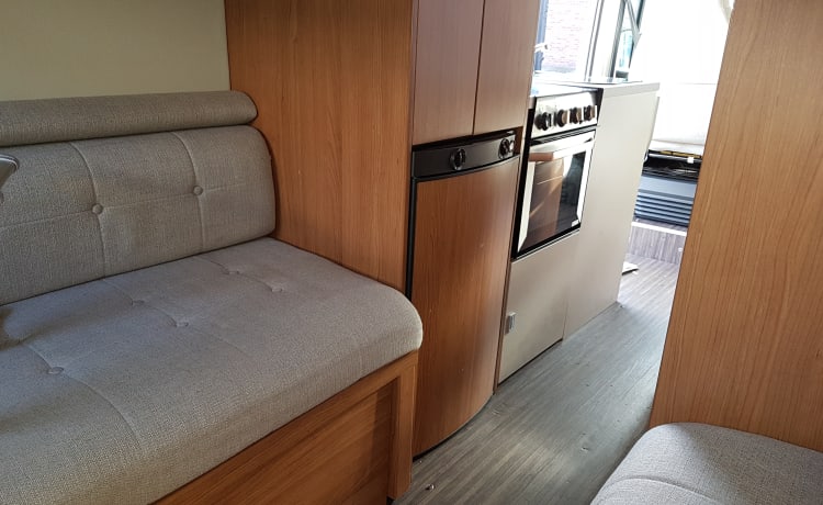 4 berth Tribute – Familial 4 couchettes T 669 (Liverpool)