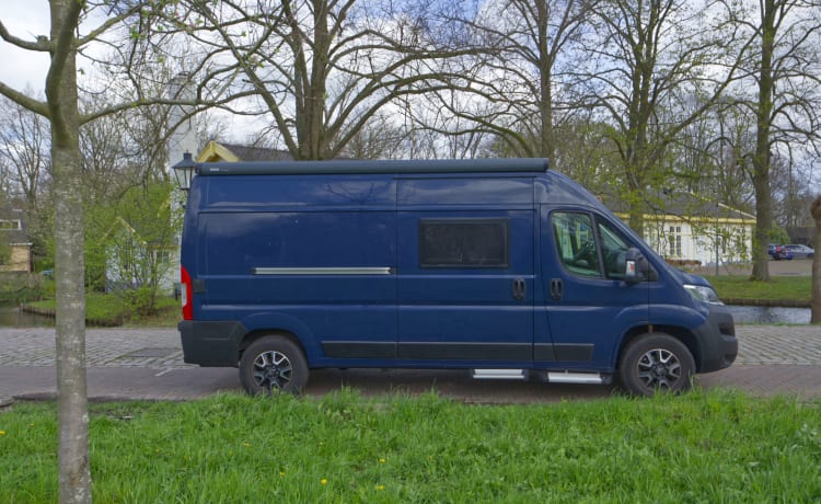 Frits – Citroën Jumper, 2 personnes (et 1 chien) à partir de 2021