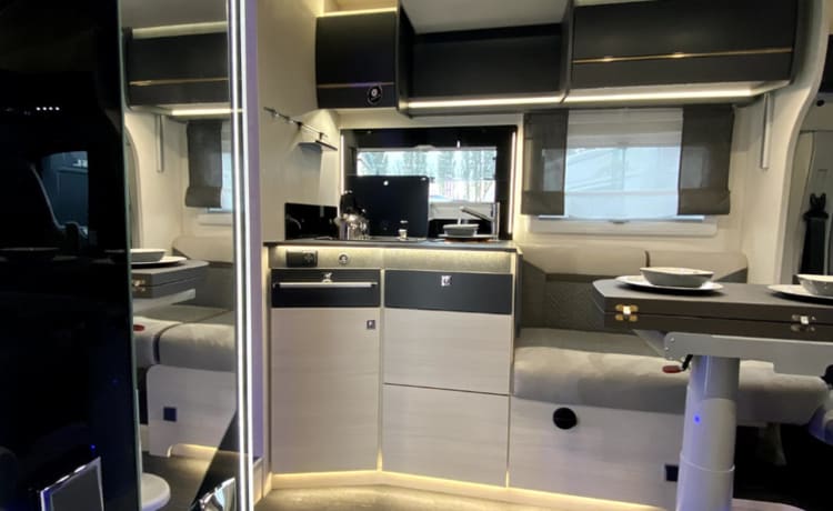 Chausson 777 – This top camper would like to go out with you