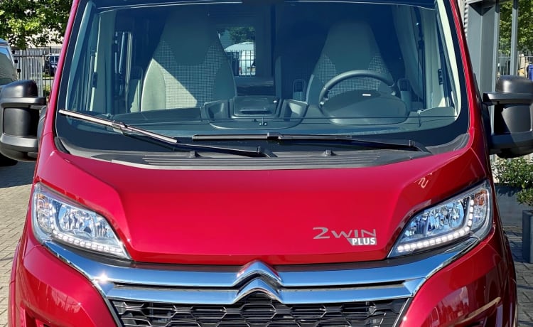 Amazone – Charmantes Citroen Jumper Bus Wohnmobil für 2 Personen