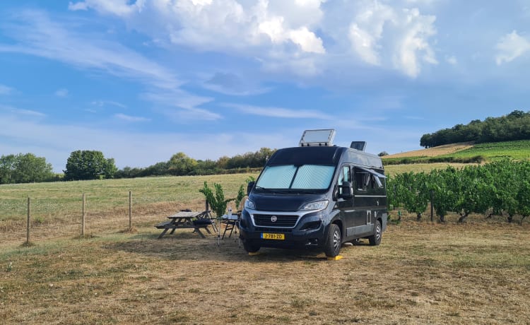 Black Rhino – Kompakter (5m41) Hobby K55, Fiat Ducato mit Automatikgetriebe und 150 PS, mit allem Luxus