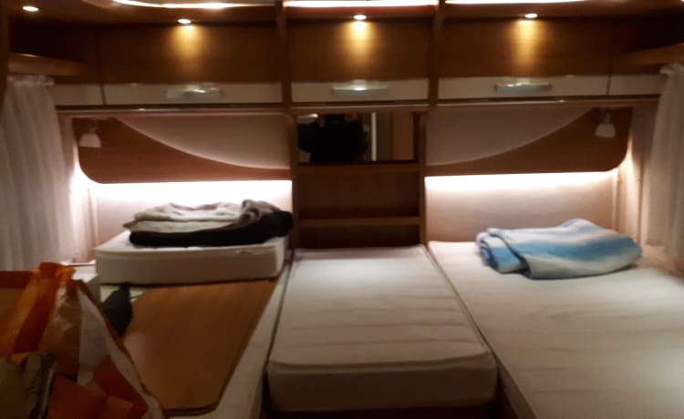 adventure mobile home  – 4p Hymer integrato dal 2014