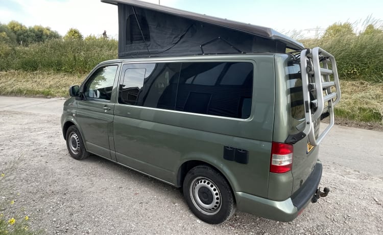 California  – 4 pers. Volkswagen bus camper