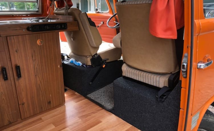 Orange  – Orange rétro tendance camping-car Volkswagen T-2