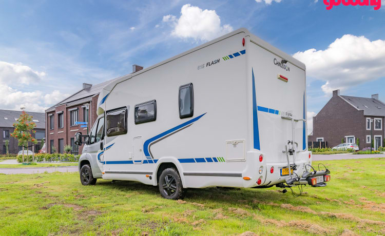 Camper met sfeer – Chausson 4 personnes semi-intégral