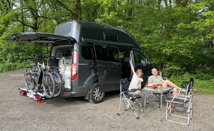 D'eropuit – Nieuwe campervan Ford Nugget Plus met hoogdak en toilet - 4 personen