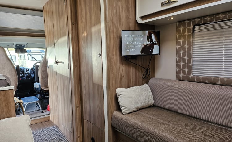 Charlie  – Swift Champagne 622 2017 2 berth luxurious motorhome 