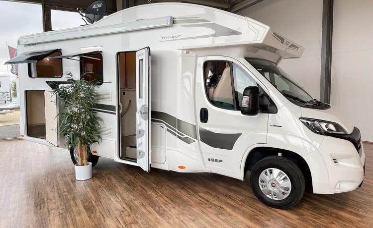 Bj 2024 splinternieuwe 2-4 camper, navi, 2 x airco 