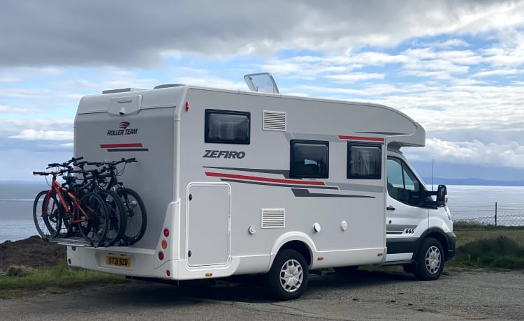 Davina – 4 Berth Zefiro 655 - Excellent family moho & easy to drive! 