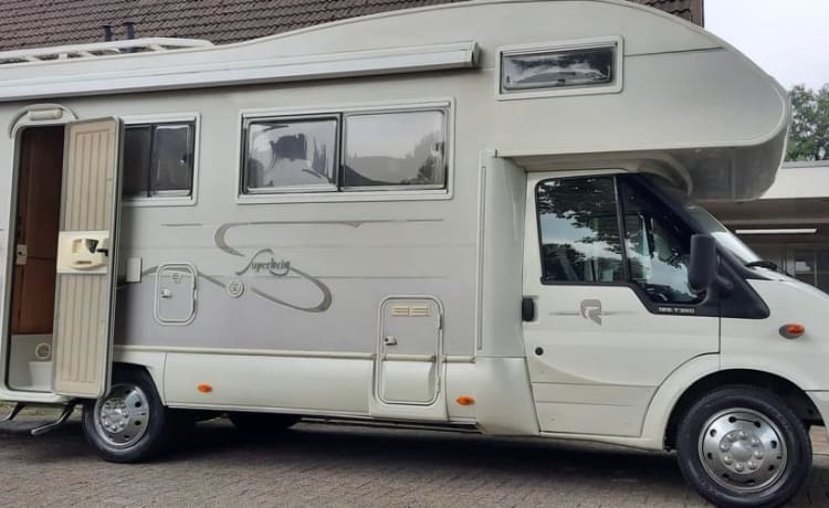 Onze supergezellige camper! – Belle Ford Rimor 678 spacieuse pour 6 personnes