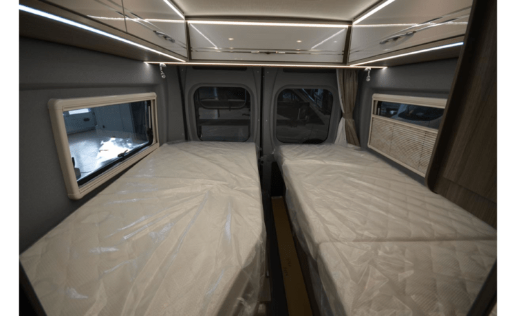 Camper completamente attrezzato (2023) – Randger R640 - 2 pers.