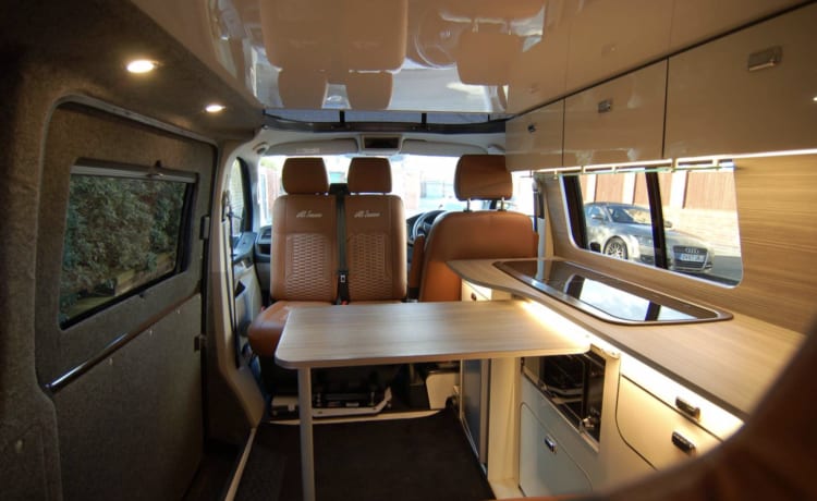 VW T6 Campervan- comfortable drive and accommodation