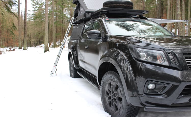 Highland Overland - Shackleton  – Overland Trucks te huur in de Schotse Hooglanden (Inverness Airport)