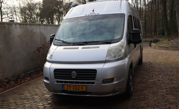 Heerlijke bus camper Fiat ducato