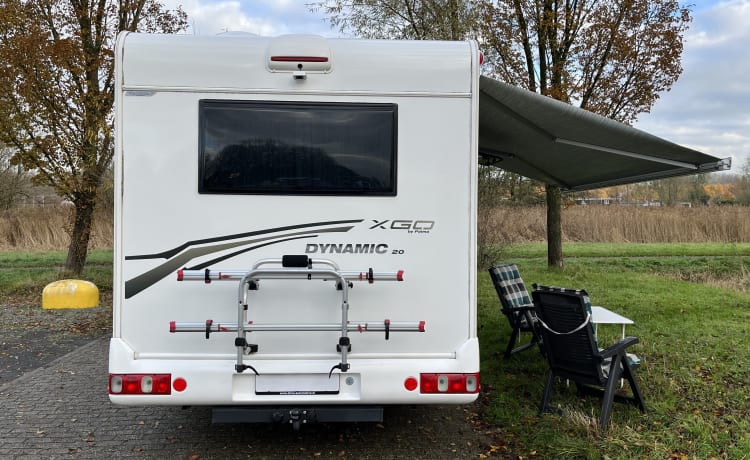 Camping-car 4 personnes (alcôve) l Fiat XGO Dynamic 20 à partir de 2019