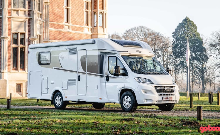 Luxe half-integraal mobilhome uit 2020