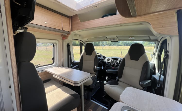 Camper compatto Knaus Boxstar per 2 persone