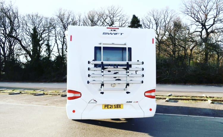 Hendy  – 6 berth Swift edge from 2021