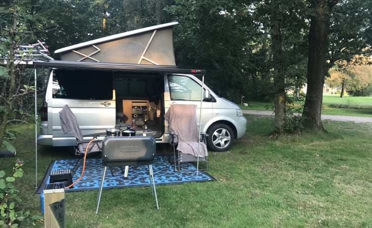 Volkswagen T5 campervan uit 2008