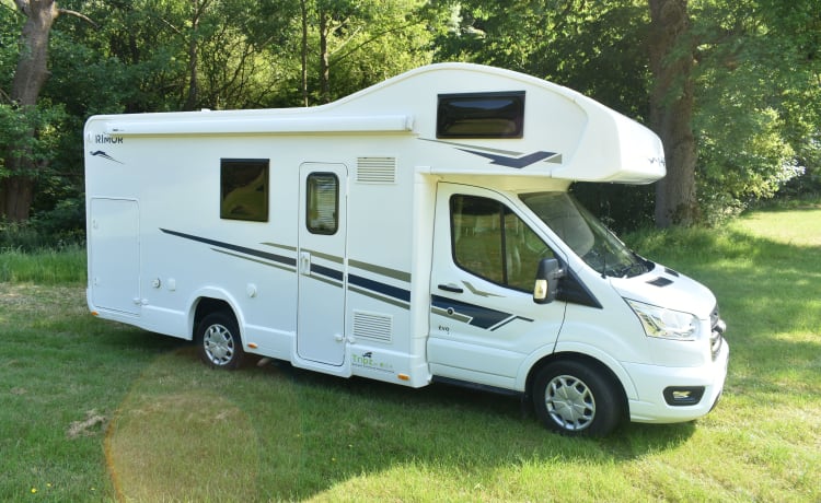 Rimor Evo 5 – Rimor Evo 5, 6 Berth Motorhome With Garage