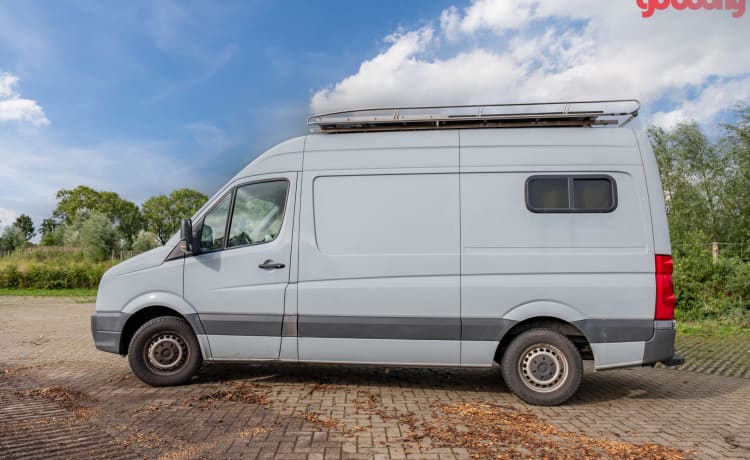 Keesie – Camper per autobus fuori rete Volkswagen Crafter con terrazza sul tetto