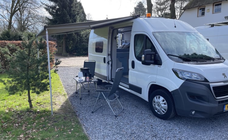 juul – super nice self-built 2p Peugeot Boxer camper bus from 2014 euro 5