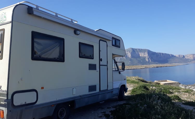 Fiat Ducato Adriatik 2.5D alkoof camper San Vito Lo Capo