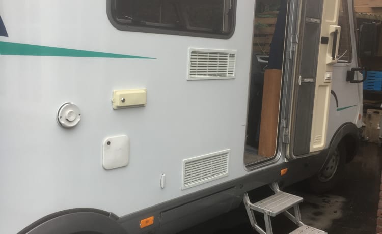 3p Hymer 524 integrated uit 2002