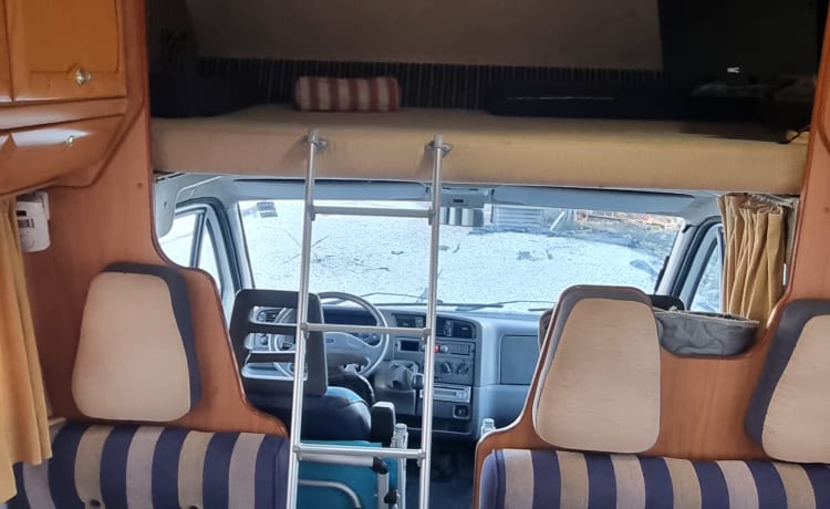 falcon – Fiat Camper Moncajo Dachboden - 7 Sitzplätze