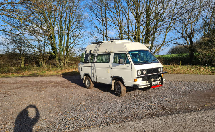 Rika – Vw T3/T25 Syncro 4x4 vanaf £103pn