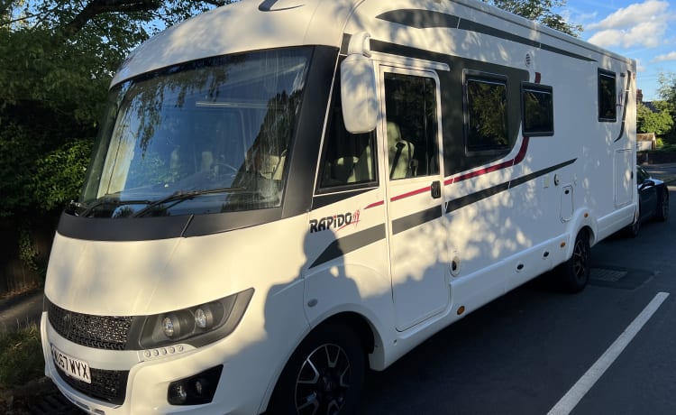 Dougie – Luxe ruime 4 persoons Rapido camper - wildkamperen klaar