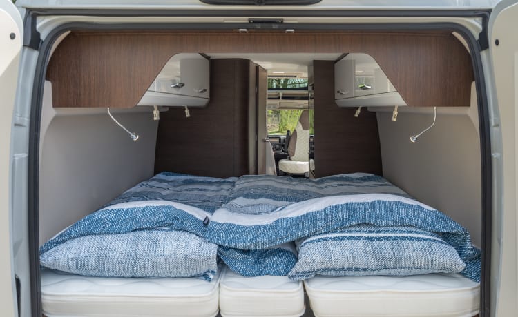 Off the Grid - 1 – Super nuovo camper bus 6.36 con cambio automatico e pannello solare, "of the Grid nr 1"