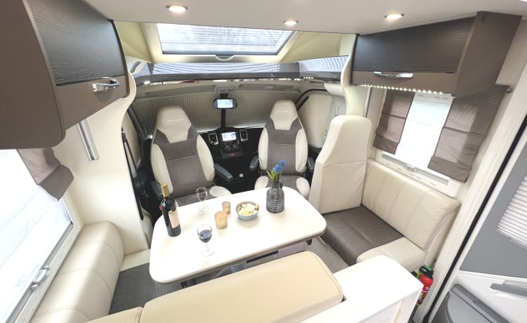 Luxury Chausson with air conditioning and air suspension emission 6